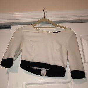 White and black crop top (fancy)
